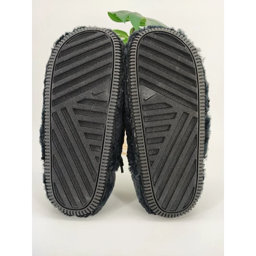 Nike Women's Calm Mule SE Black Faux Fur Clogs Size 7_7